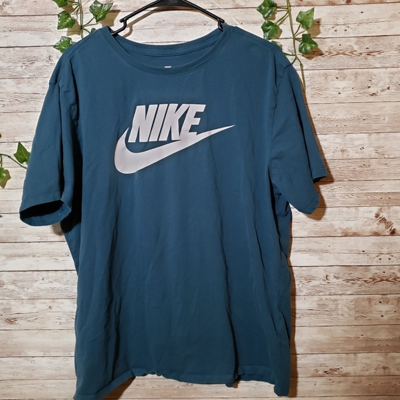 Nike Blue Short Sleeve Tee - Picture 1 of 6